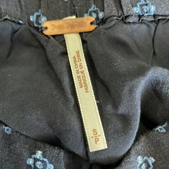 Free People Navy Boho Bella Pull On Shorts w/Side Ties - Picture 7 of 9